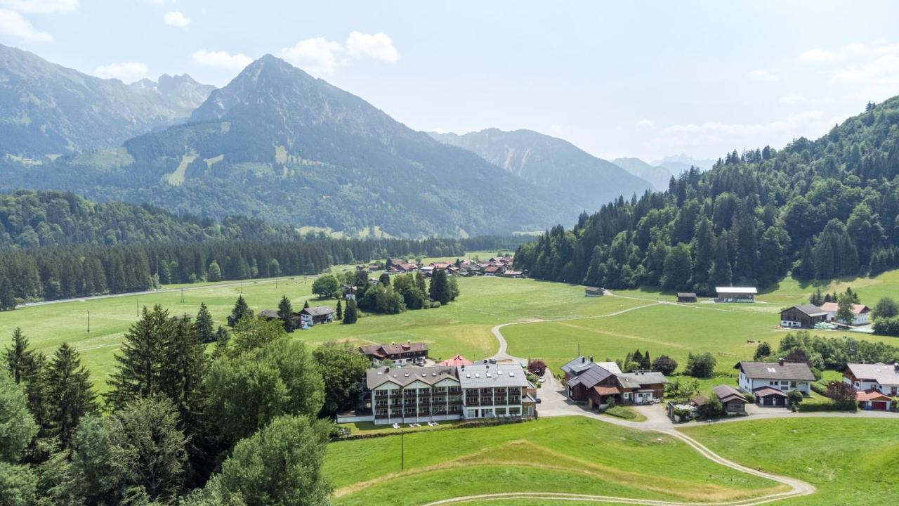 Wohlfühlhotel Frohsinn Fischen im Allgaeu Exterior foto